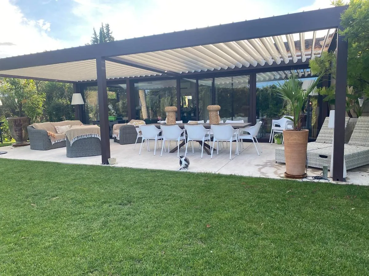 Villa D Agathe En Provence グラヴェソン