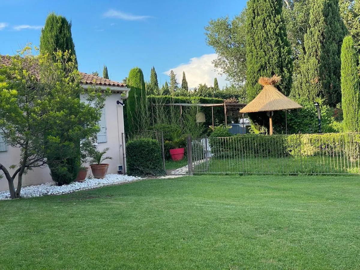 Villa D Agathe En Provence グラヴェソン