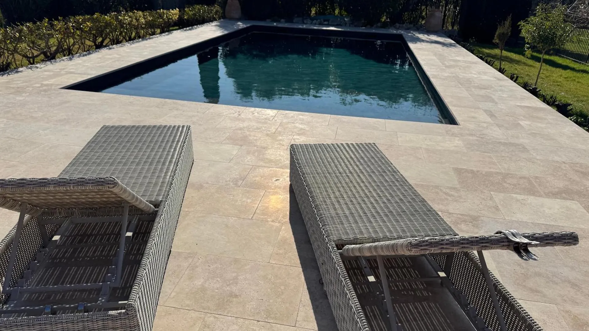 Villa D Agathe En Provence グラヴェソン