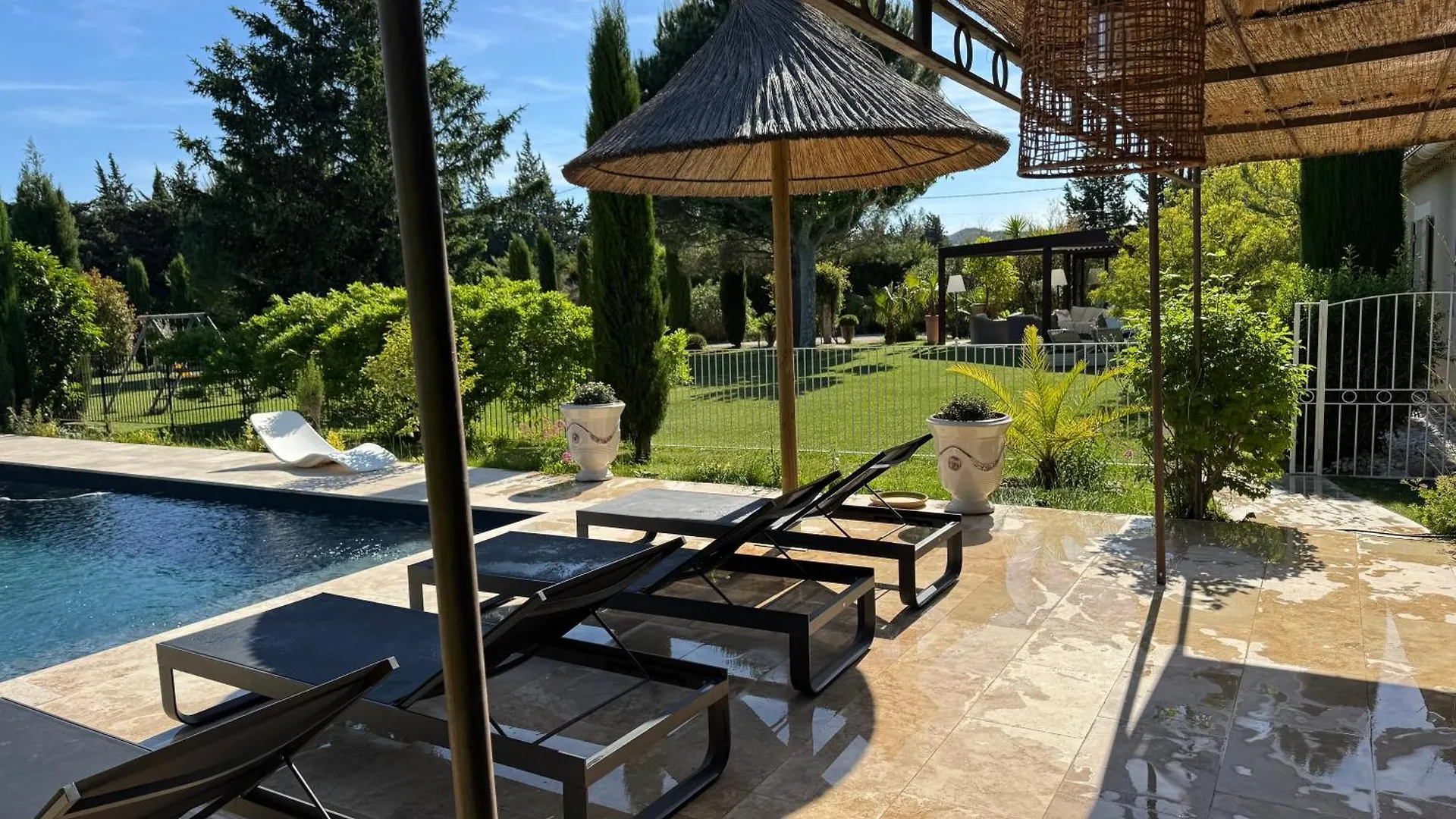 Villa D Agathe En Provence グラヴェソン
